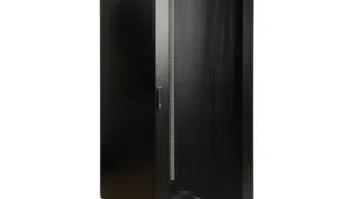 Стоечный шкаф Eaton Tripp Lite SmartRack 48U SR48UBDPWD – глубокий и широкий, с дверями и боковыми панелями, до 3000 фунтов