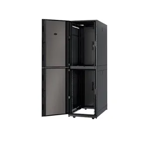 Стоечный шкаф Schneider Electric NetShelter SX AR3200 42U 19" Black – напольный, с перфорированной дверью и системой кабель-менеджмента для надежного размещения IT-оборудования.