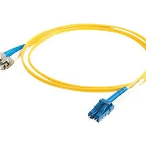 Оптоволоконный кабель C2G 15м (49.21 фута) LC-ST 9/125 OS1 Duplex Singlemode PVC, желтый — надежный патч-корд для высокоскоростных оптоволоконных сетей